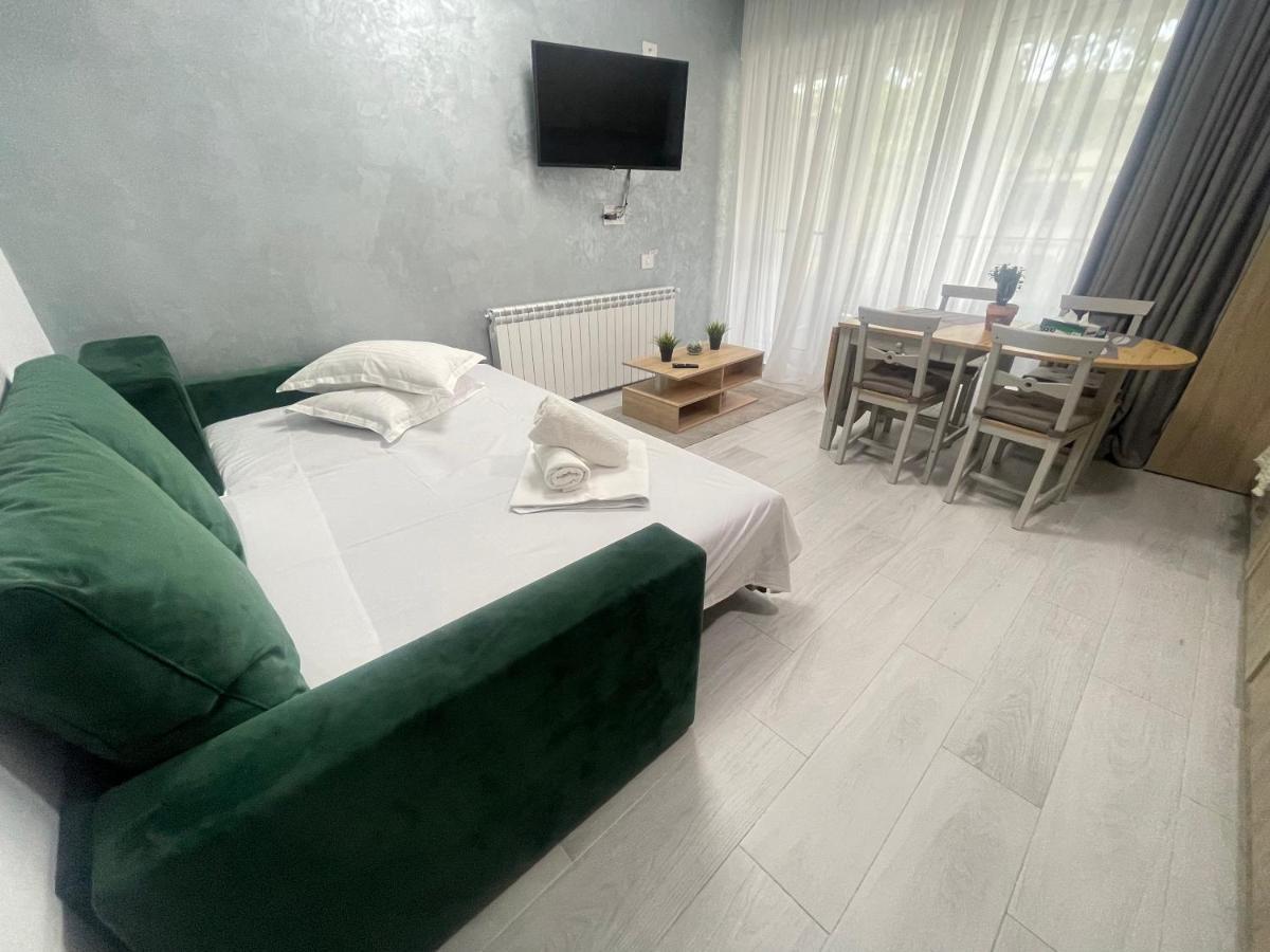 Velier Holiday Apartments 마마이아 외부 사진
