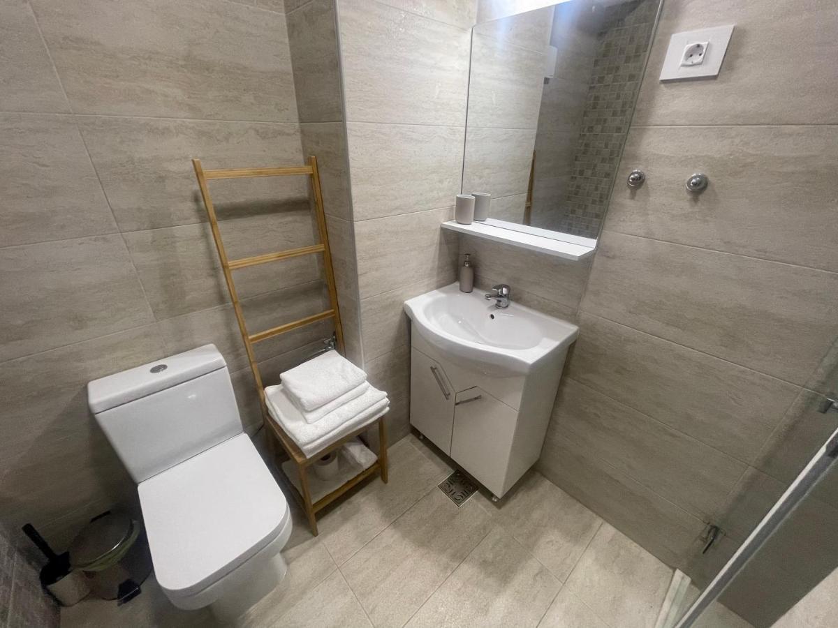 Velier Holiday Apartments 마마이아 외부 사진