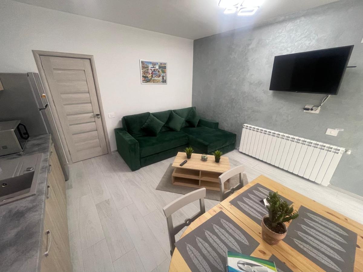 Velier Holiday Apartments 마마이아 외부 사진